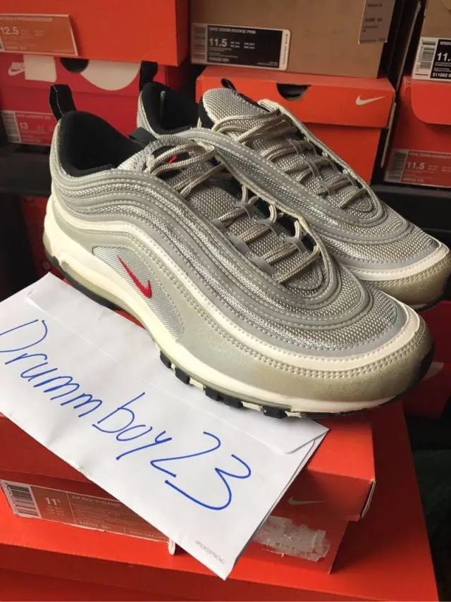 2005 nike air max '97 classic ! add to your jordan nike collection!