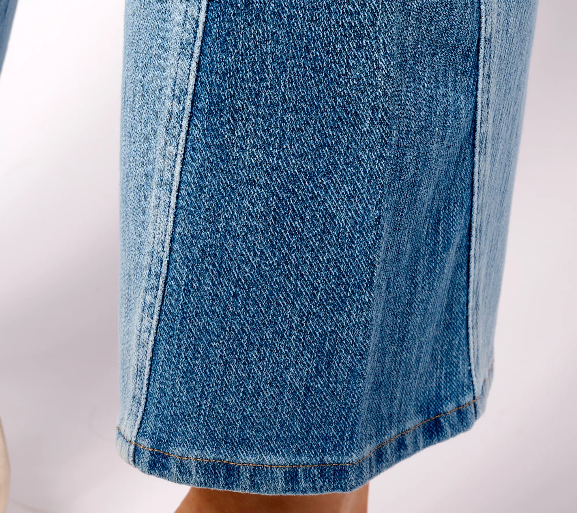 "As Is" Isaac Mizrahi Live! Regular Knit Denim Crop Wide Leg Jeans