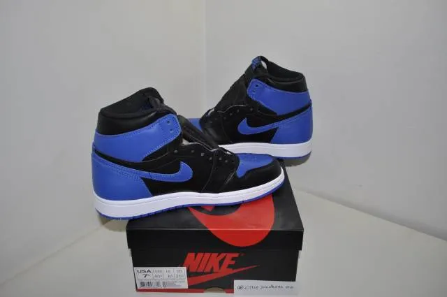 Nike air jordan 1 retro blue royal  size 7.5 us 6.5 uk 40.5