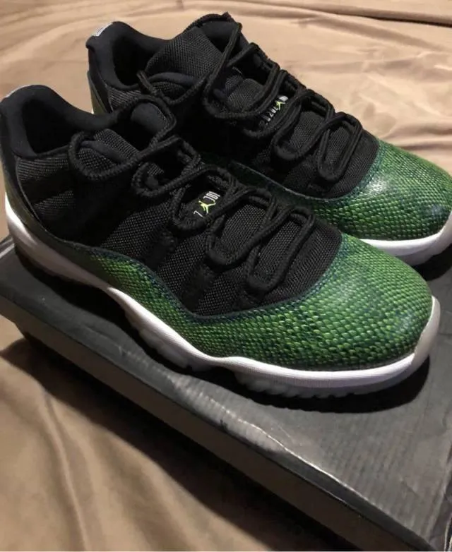 Nike air jordan 11 xi low retro nightshade  snakeskin