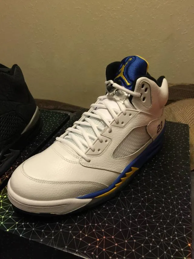 Nike air jordan retro 5 laney's