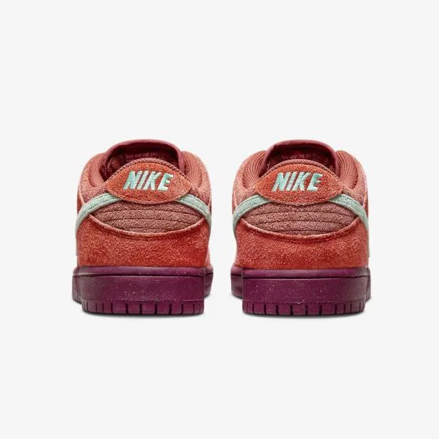 Nike dunk low sb (mystic red/ emerald rise/ rugged orange/ rosewood/ mystic red) men us 8-13 dv5429-