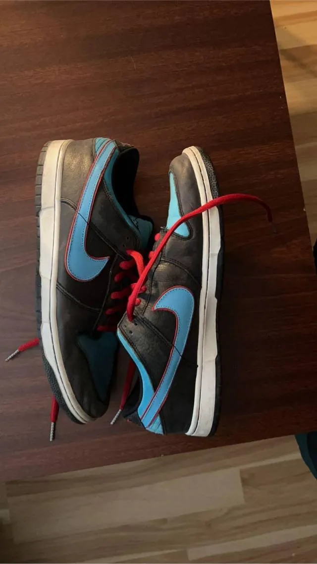 Nike sb dunk low angels and demons