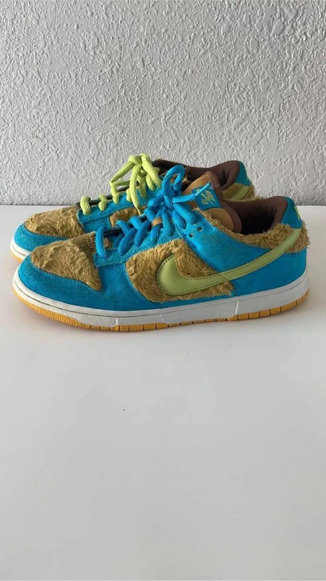 Nike sb dunk low baby bear