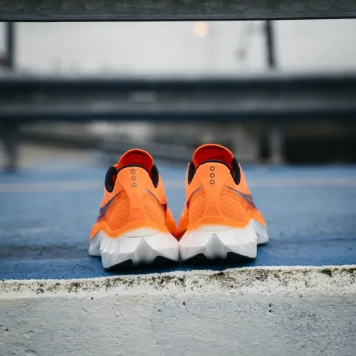 Saucony Endorphin Pro 4 Vizi Orange