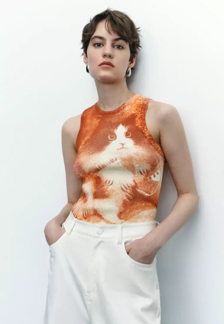 Urban Revivo Sleeveless Cat Printed Knitted Top