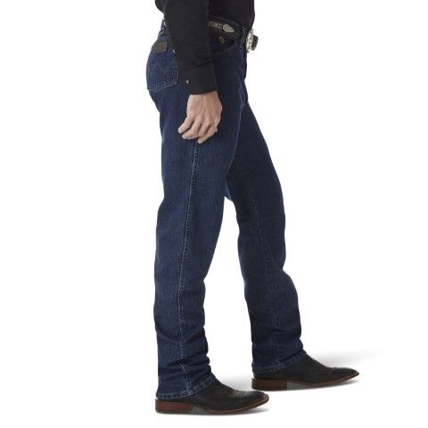 Wrangler Men's George Strait Cowboy Cut Jeans in Dark Stone